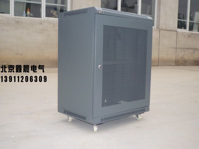 XC-3網(wǎng)絡(luò)機柜。5.jpg