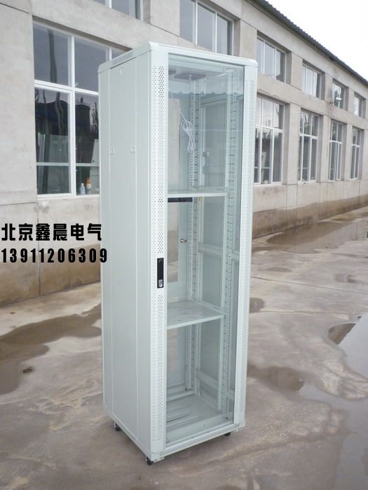 XC-1網(wǎng)絡(luò)服務(wù)器機柜  。4.jpg